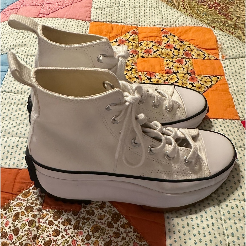 Chuck Taylor converse
